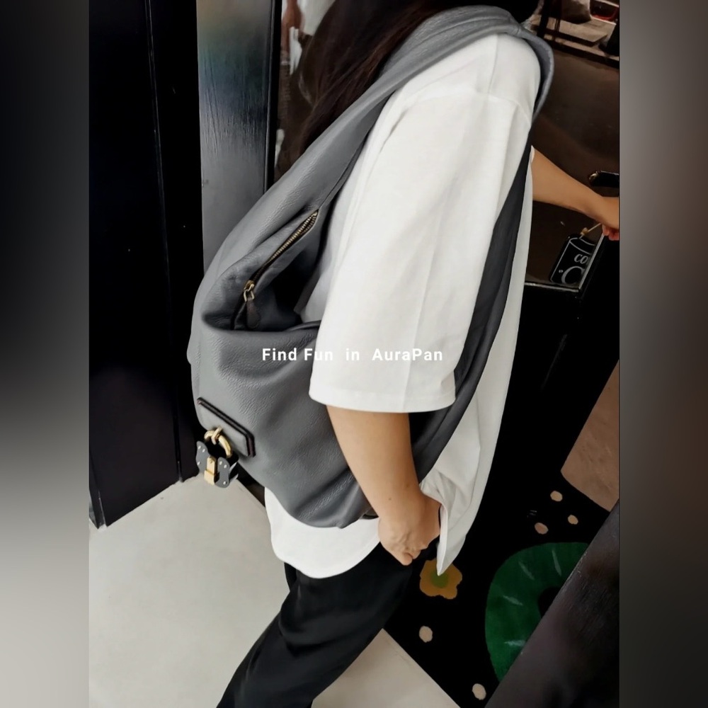 Authentic🩶Vintage LOEWE bag - Picture 15 of 15